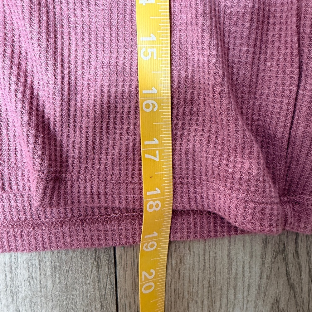 American Eagle Outfitters Cropped waffle Knit top size L - Picture 6 of 7